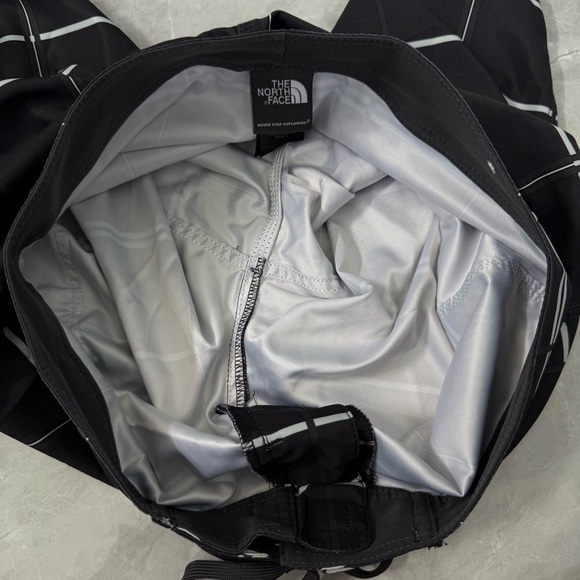 Men’s The North Face Plaid Board Shorts Velcro Tie Up With Pocket Size 30 Small - Picture 13 of 16